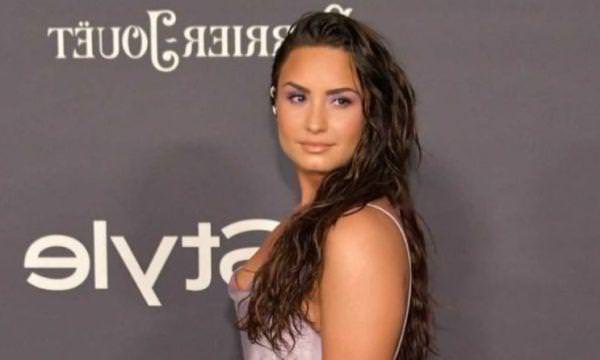 Demi Lovato é internada com urgência após overdose de heroína, diz site