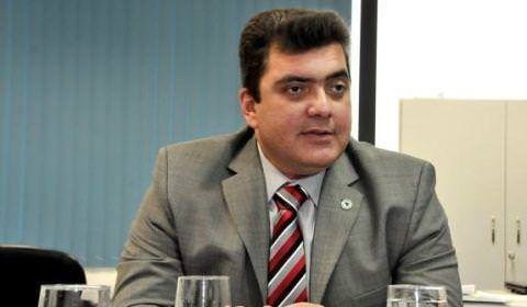 MPE pede impugnação de registro de candidatura de Abdala Fraxe