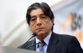 Ex-vereador Mário Frota renúncia suplência de senador de Plínio Valério
