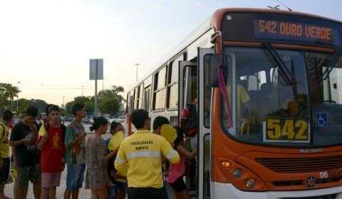 Comitê solicita retorno do transporte gratuito no dia da votação ao TRE-AM