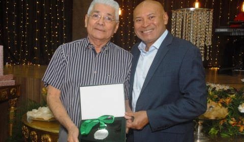 Sindifisco-AM homenageia auditores fiscais com Medalha de Mérito Fiscal e Diploma de Reconhecimento Fiscal