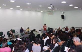 Professores aprovam criação de frente antifascismo e pela democracia na Ufam
