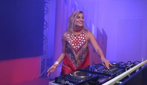 DJ Cady faz show exclusivo cheio de remix brasileiro para encerrar o Brazil Fashion Forum