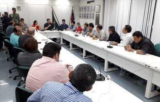 Vice-governador eleito reúne com fornecedores de medicamentos