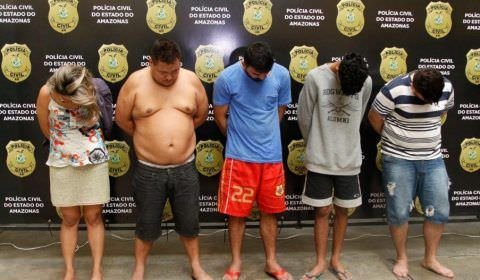 Cinco pessoas são presas e quatro  armas de fogo apreendidas em ação da Rocam na capital
