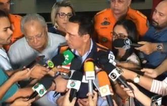 Governador anuncia cheque de R$ 900 para famílias atingidas por incêndio
