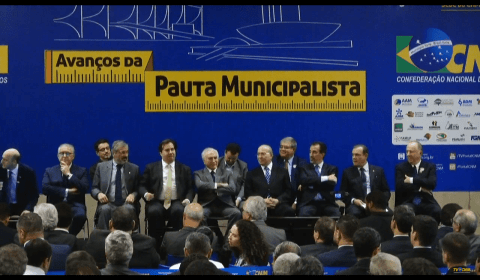 CNM apresenta panorama da contratação temporária e da terceirização nos Municípios