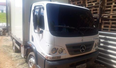 Polícia recupera caminhão avaliado em R$ 80 mil furtado de empresa em Manaus