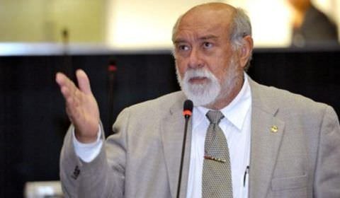 Belão retira candidatura e Josué Neto será aclamado presidente da ALE-AM