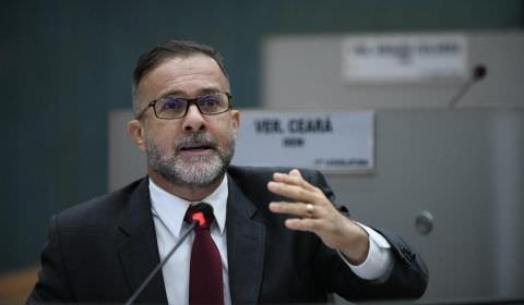 Vereador chamar Wilson Lima de 'bizonho' por conceder crédito para detentos