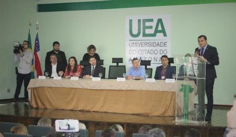 Assembleia pronta para ajudar Hospital Universitário da UEA’, diz Alessandra Campêlo