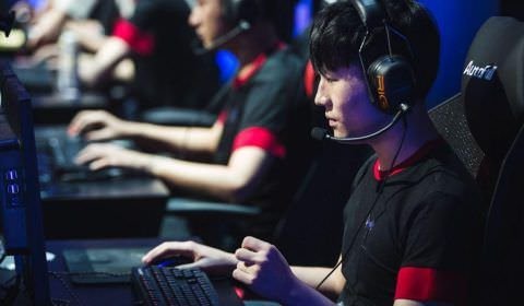 Apaixonados por games podem jogar LOL, GTA e FIFA 2019 no Manauara Shopping até domingo (10)
