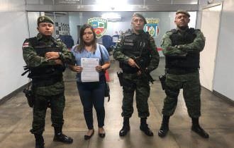 Deputada Joana Darc (PR) denuncia cantor de forró por praticar sexo com porco