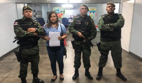 Deputada Joana Darc (PR) denuncia cantor de forró por praticar sexo com porco
