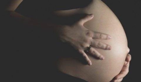 Comitê estadual divulga nota de repúdio a posicionamento do Ministério da Saúde sobre violência obstétrica