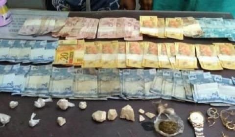 Polícia prende dez pessoas, apreende dois adolescentes, oito armas de fogo e drogas no interior do Amazonas