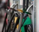 Carnaval na estrada: encher o tanque com etanol custará em média R$ 262; com gasolina, R$ 354, diz Edenred Ticket Log