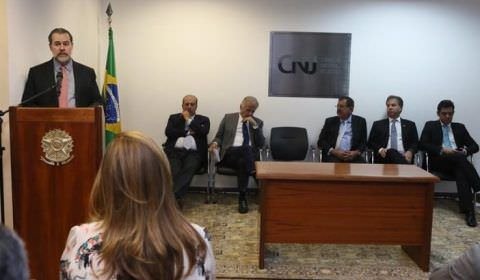 CNJ e TCU firmam acordos sobre obras paralisadas e sistema prisional
