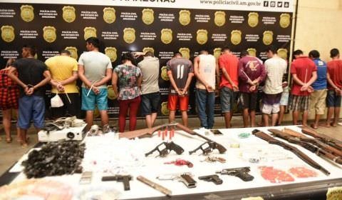 Mais de 700 armas já foram apreendidas em Manaus este ano
