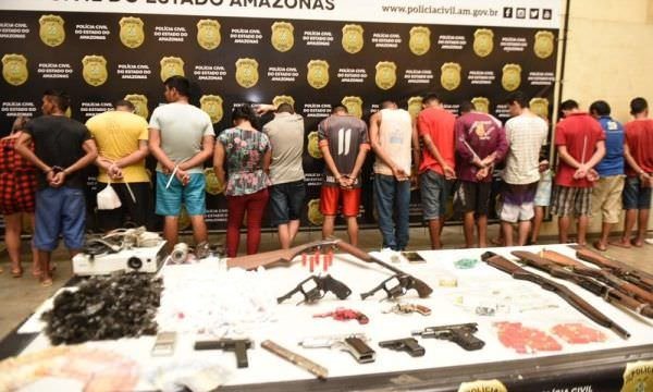 Mais de 700 armas já foram apreendidas em Manaus este ano