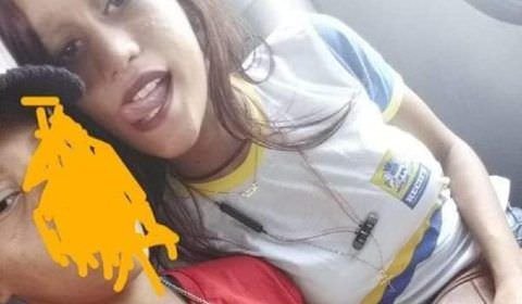 Mãe retira do IML corpo de filha de 14 anos morta cruelmente por outras adolescentes