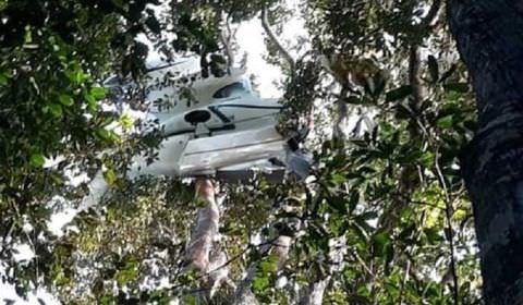 Avião cai em Coari; polícia investiga se piloto levava drogas