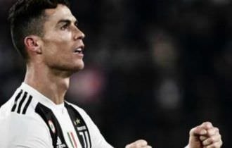 Modelo retira denúncia de estupro de Cristiano Ronaldo