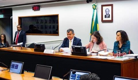 Deputados querem saber o que é o “Plano Dubai”