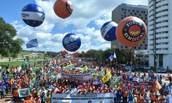 Após atos da greve na sexta, sindicalistas se reunirão, às 11 horas, no INSS em São Paulo