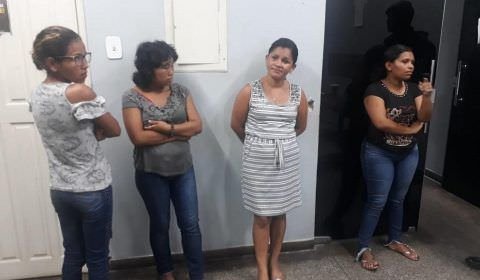 ‘Titias do crime’ são presas após roubarem loja do Shopping Sumaúma