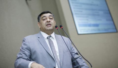 Seduc aditou contrato com a Dantas Transportes no valor de R$ 22 milhões