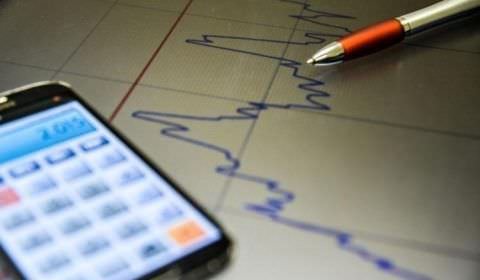 Mercado reduz estimativa de crescimento da economia para 0,81%, diz BC