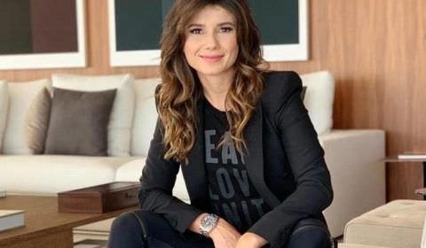 Cachê de Paula Fernandes cai pela metade e cantora enfrenta rejeição