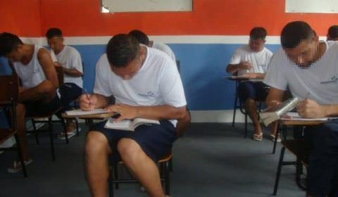 Presos de Itacoatiara se preparam para o Enem 2019