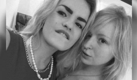 Mulher que arrancou a orelha e deu 200 facadas em irmã por inveja vai a julgamento