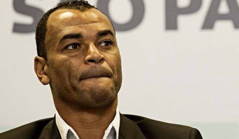 Filho mais velho de Cafu morre após infarto jogando bola