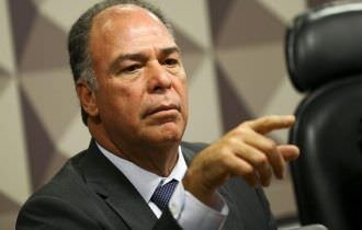 PF cumpre mandados em gabinetes do líder do governo e de seu filho
