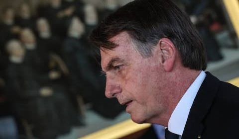 Bolsonaro discute pedido de prestação de contas ao PSL