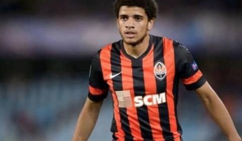 Alvo de racismo, Taison cita Angela Davis e diz que não irá se calar