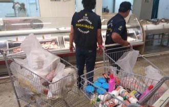 Procon apreende 128 quilos de produtos em supermercado de shopping de Manaus