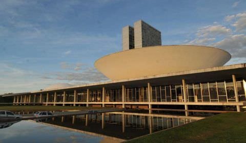 Congresso inicia sessão para analisar 11 vetos presidenciais