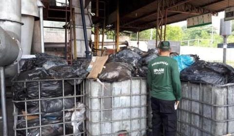 Empresa multada por descarte irregular faz coleta de resíduos da Hapvida