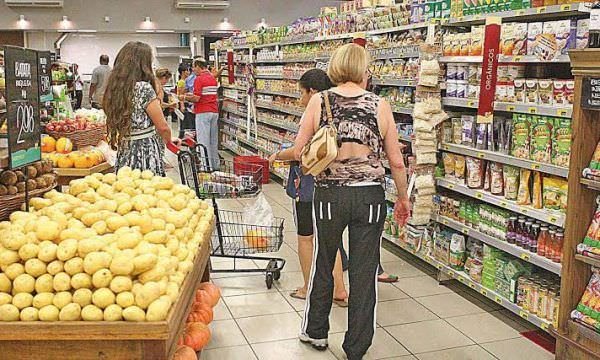 Setor supermercadista acumula alta de 3,48%