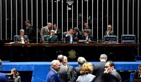 Senado aprova reforma da carreira e da Previdência dos militares