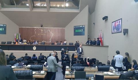 Deputados são acusados de fazer "vista grossa" sobre caso de cirurgias de crianças cardiopatas