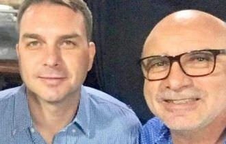 MP faz buscas em endereços de Queiroz e de ex-mulher de Bolsonaro