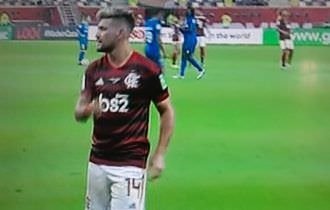 Flamengo empata em 1 a 1 contra Al Hilau