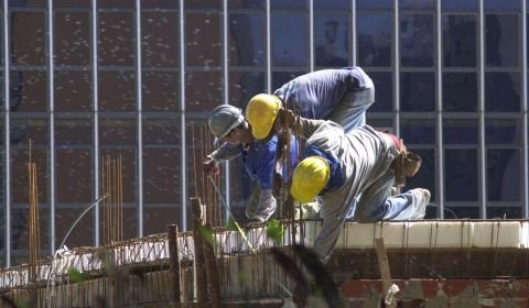 Confiança do empresário da construção atinge maior nível desde 2014