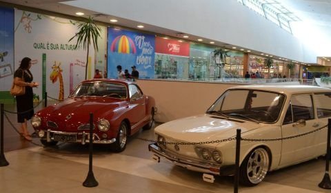 Último dia da exposição de carros antigos no ViaNorte