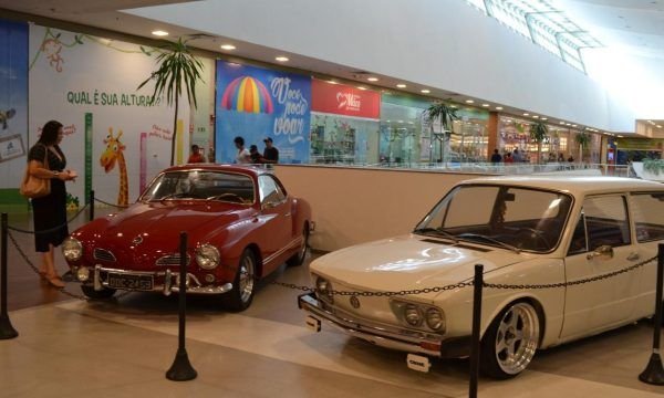 Último dia da exposição de carros antigos no ViaNorte